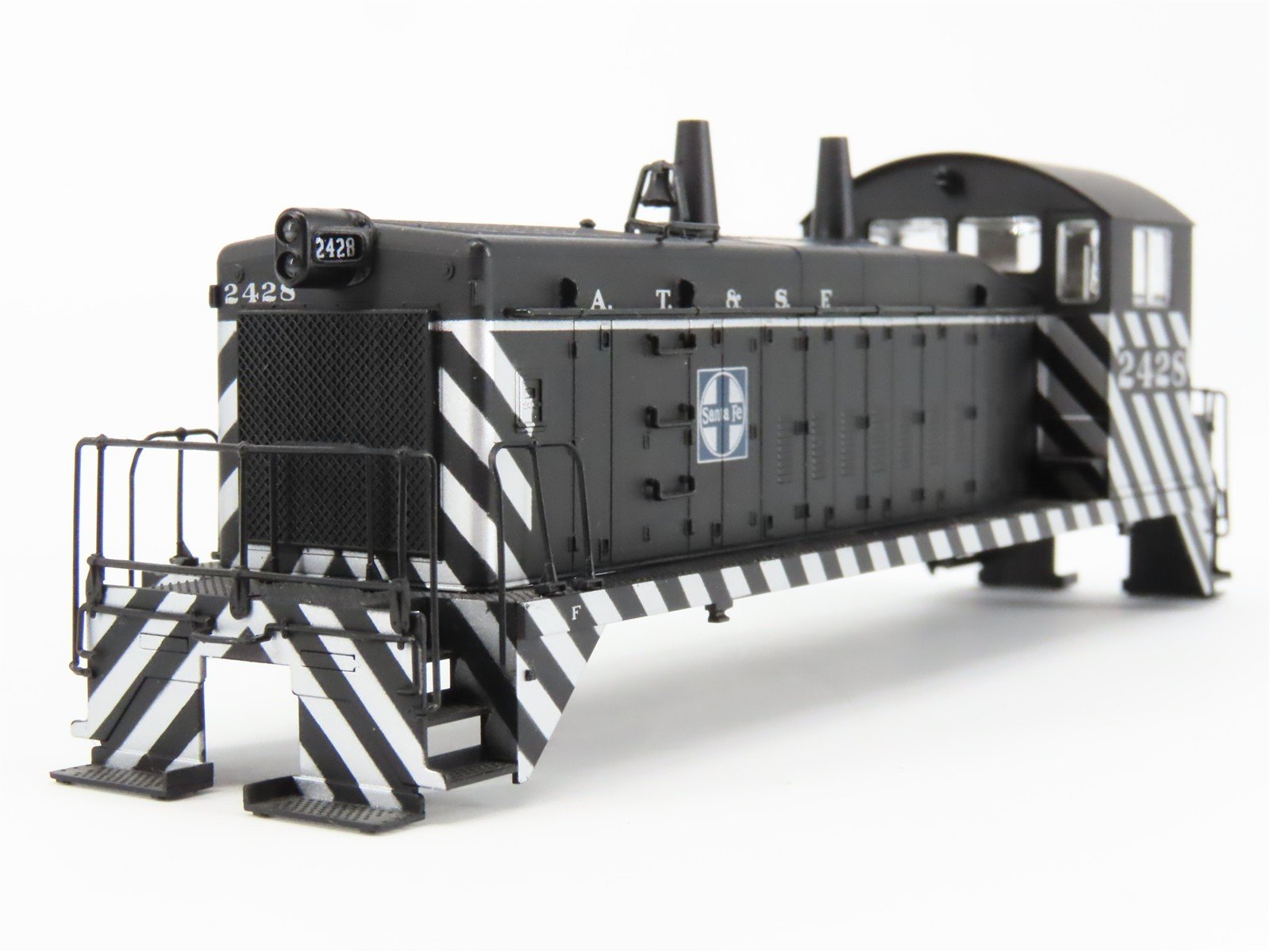 HO Scale Proto 2000 8049 ATSF Santa Fe EMD SW9 Diesel Switcher #2428 w/ DCC