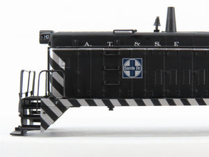 HO Scale Proto 2000 8055 ATSF Santa Fe SW9 Diesel Switcher #2431 w/ DCC