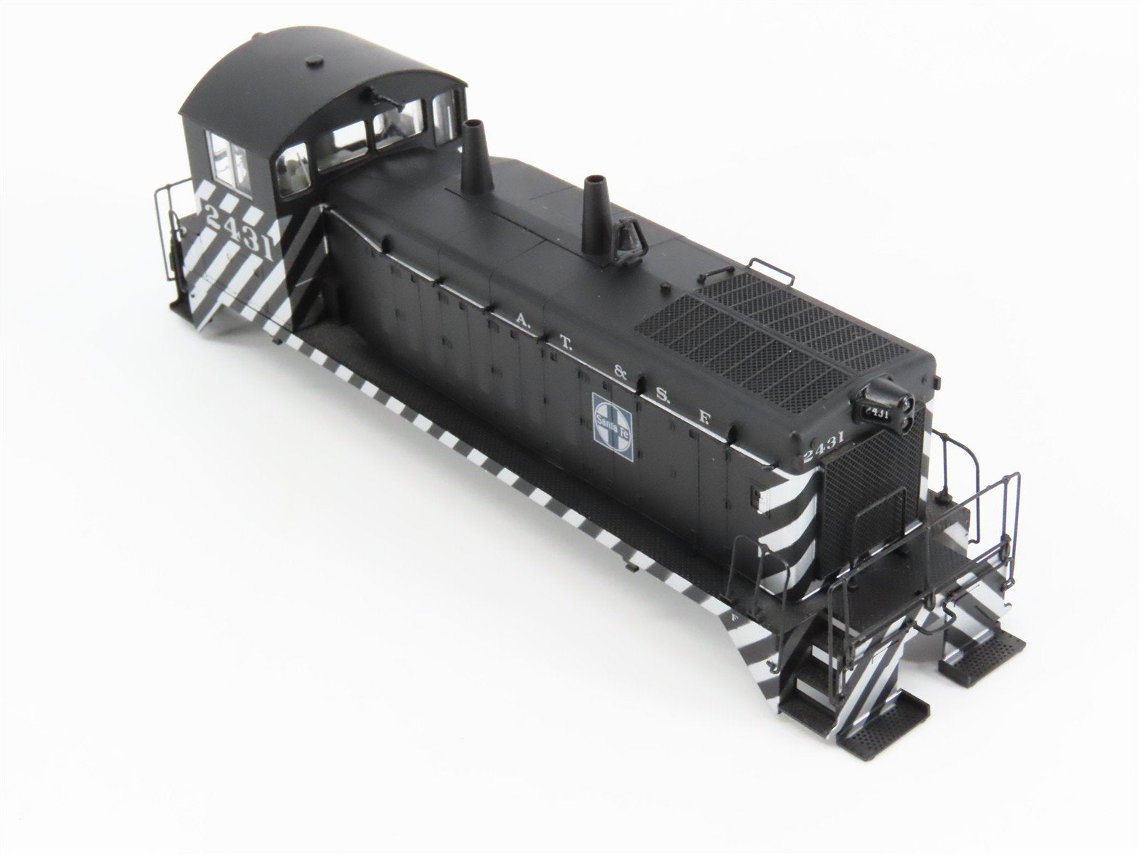HO Scale Proto 2000 8055 ATSF Santa Fe SW9 Diesel Switcher #2431 w/ DCC