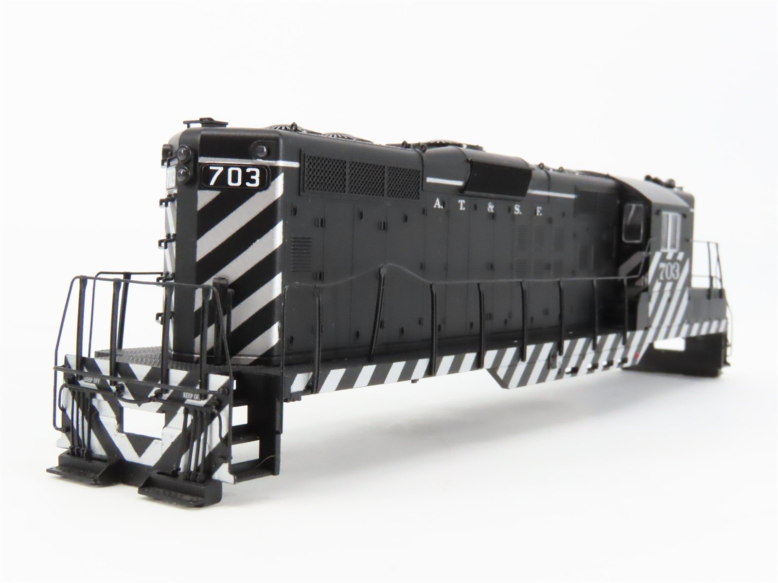 HO Scale Proto 2000 23613 ATSF Santa Fe EMD GP9 Ph. 2 Diesel #703 w/ DCC