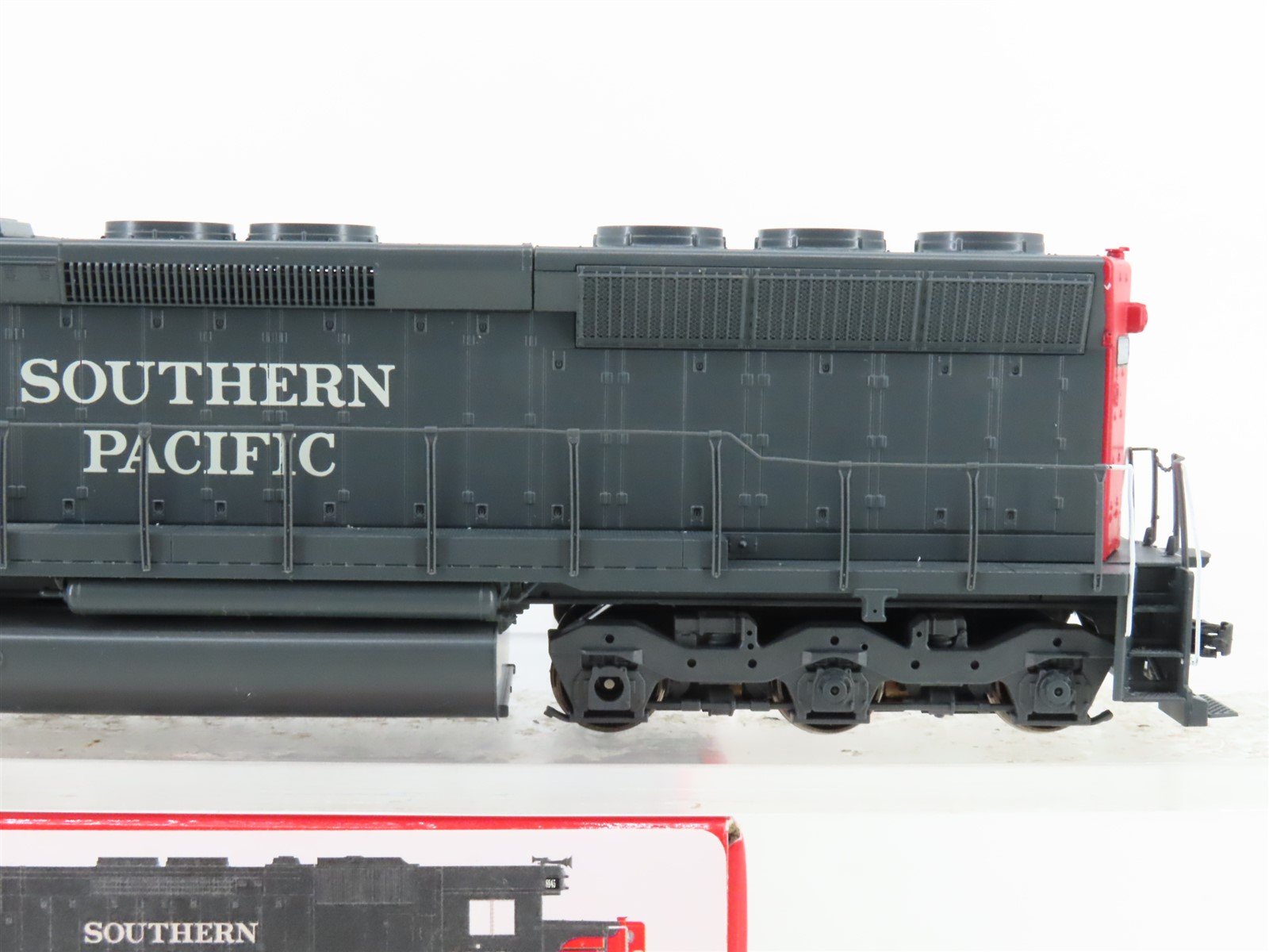 HO Scaletrains Operator SXT10925 SP Bloody Nose SD45 Diesel #8845 w/ DCC & Sound
