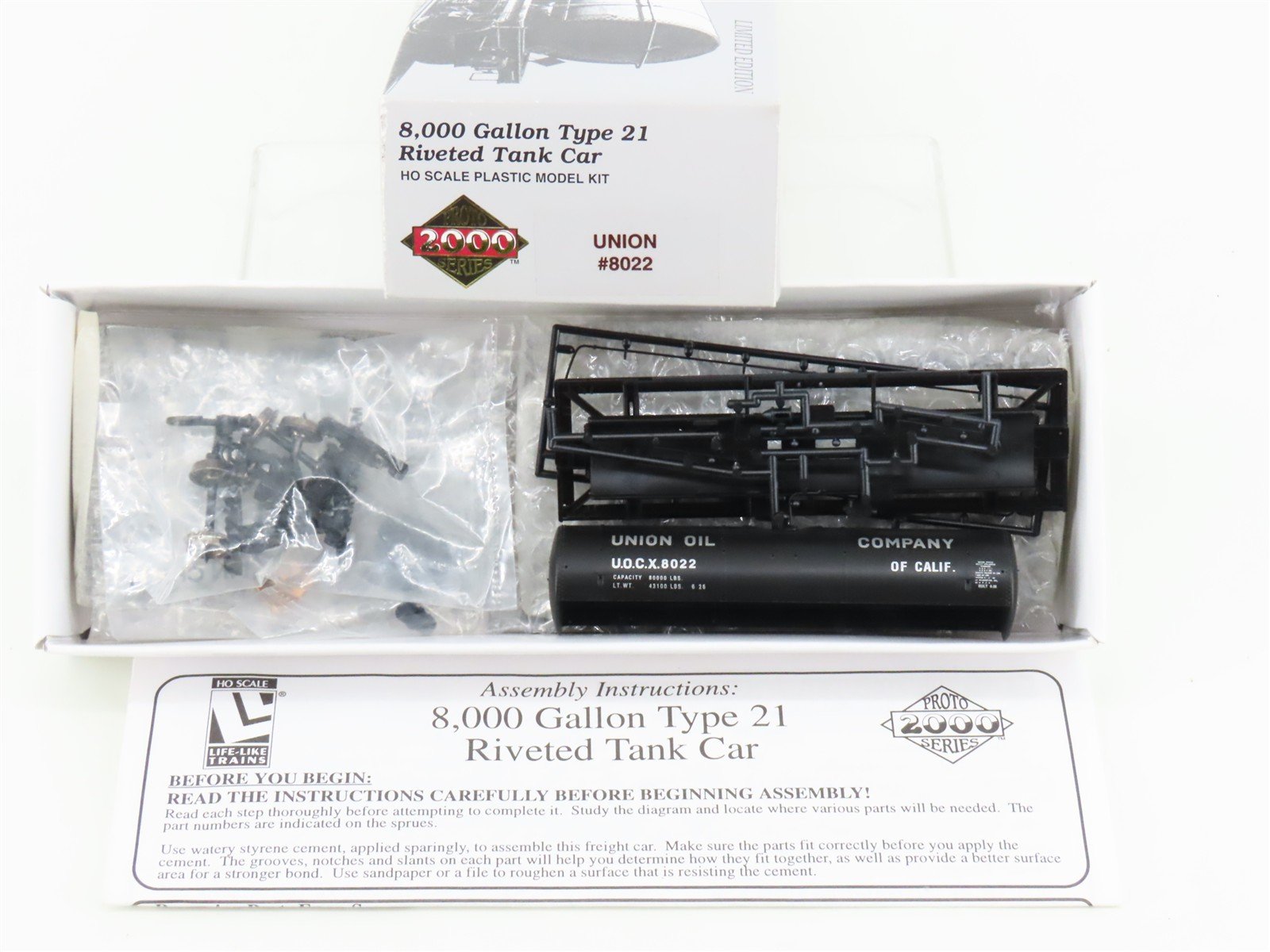 HO Scale PROTO 2000 Kit UOCX Union Oil Company 8,000 Gallon Tank Car #8022