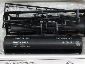 HO Scale PROTO 2000 Kit UOCX Union Oil Company 8,000 Gallon Tank Car #8022