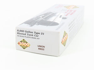 HO Scale PROTO 2000 Kit UOCX Union Oil Company 8,000 Gallon Tank Car #8022
