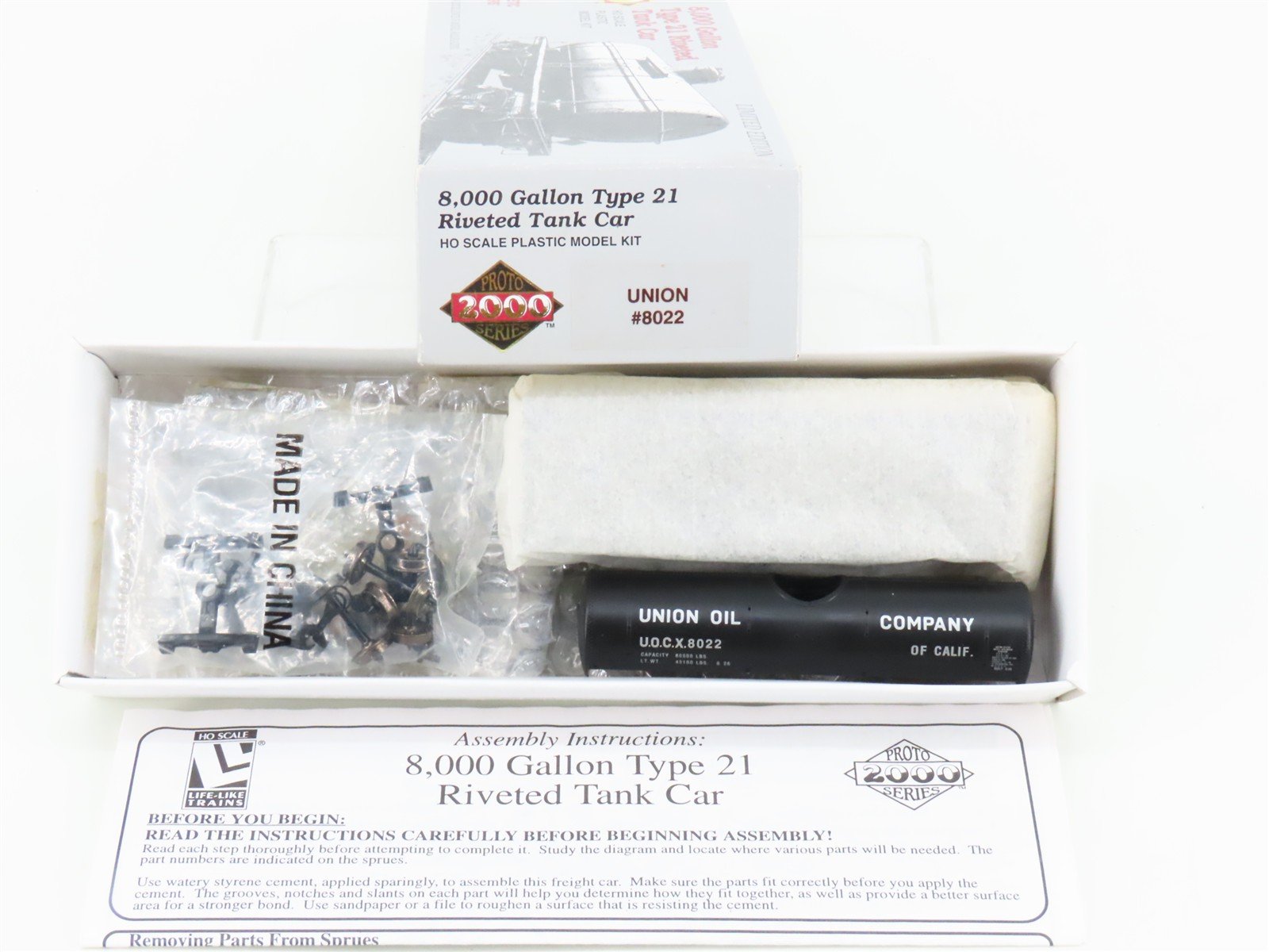 HO Scale PROTO 2000 Kit UOCX Union Oil Company 8,000 Gallon Tank Car #8022