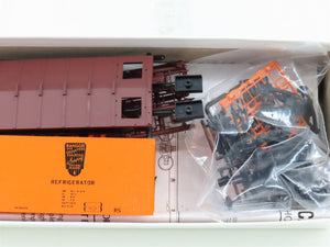 HO Scale Red Caboose Kit RC-4421-5 BAR Bangor & Aroostook Reefer #6582