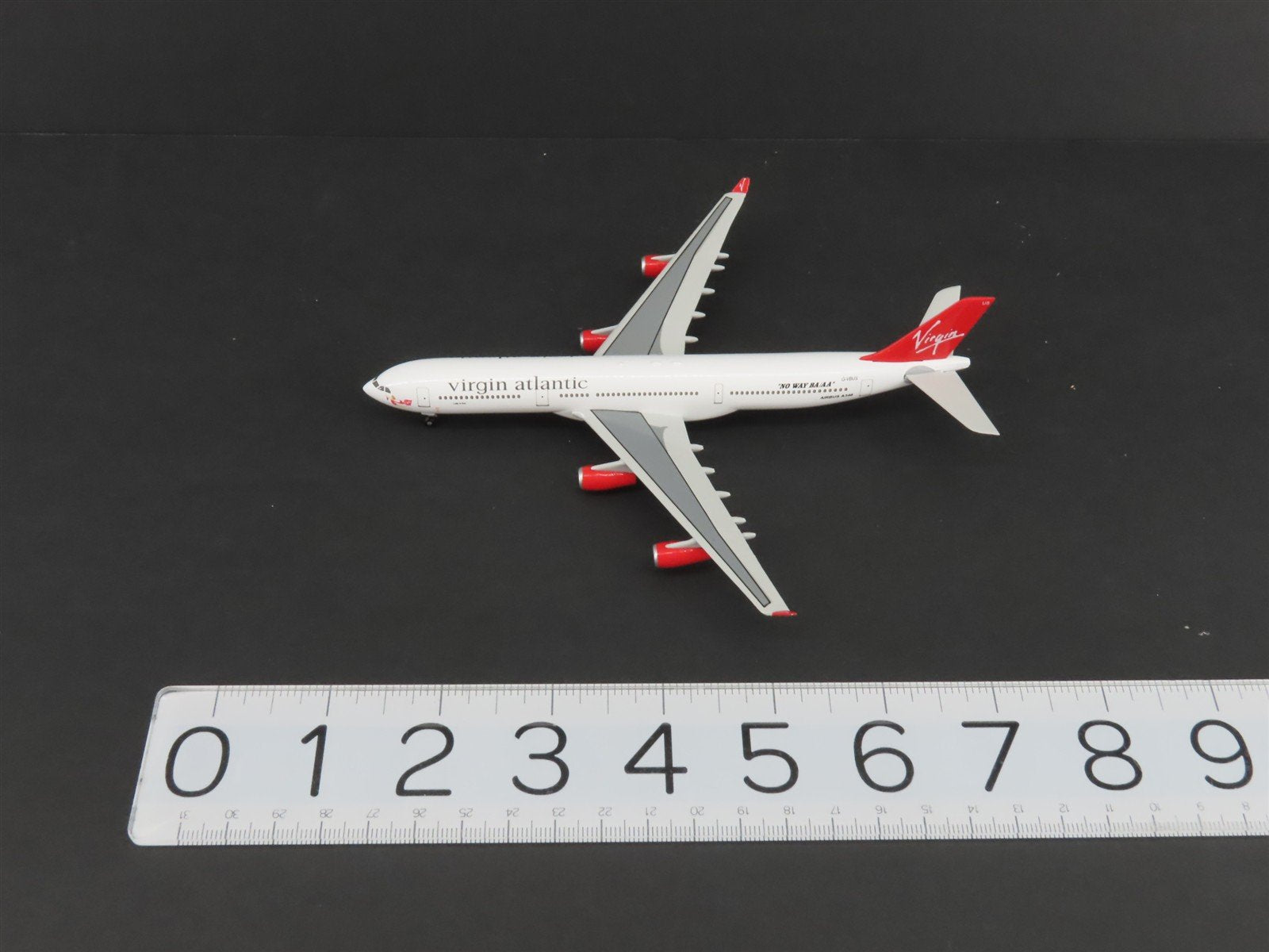 1:400 Sky Club 98-002 Die-Cast Virgin Atlantic Airbus A340-311 Aircraft G-VBUS