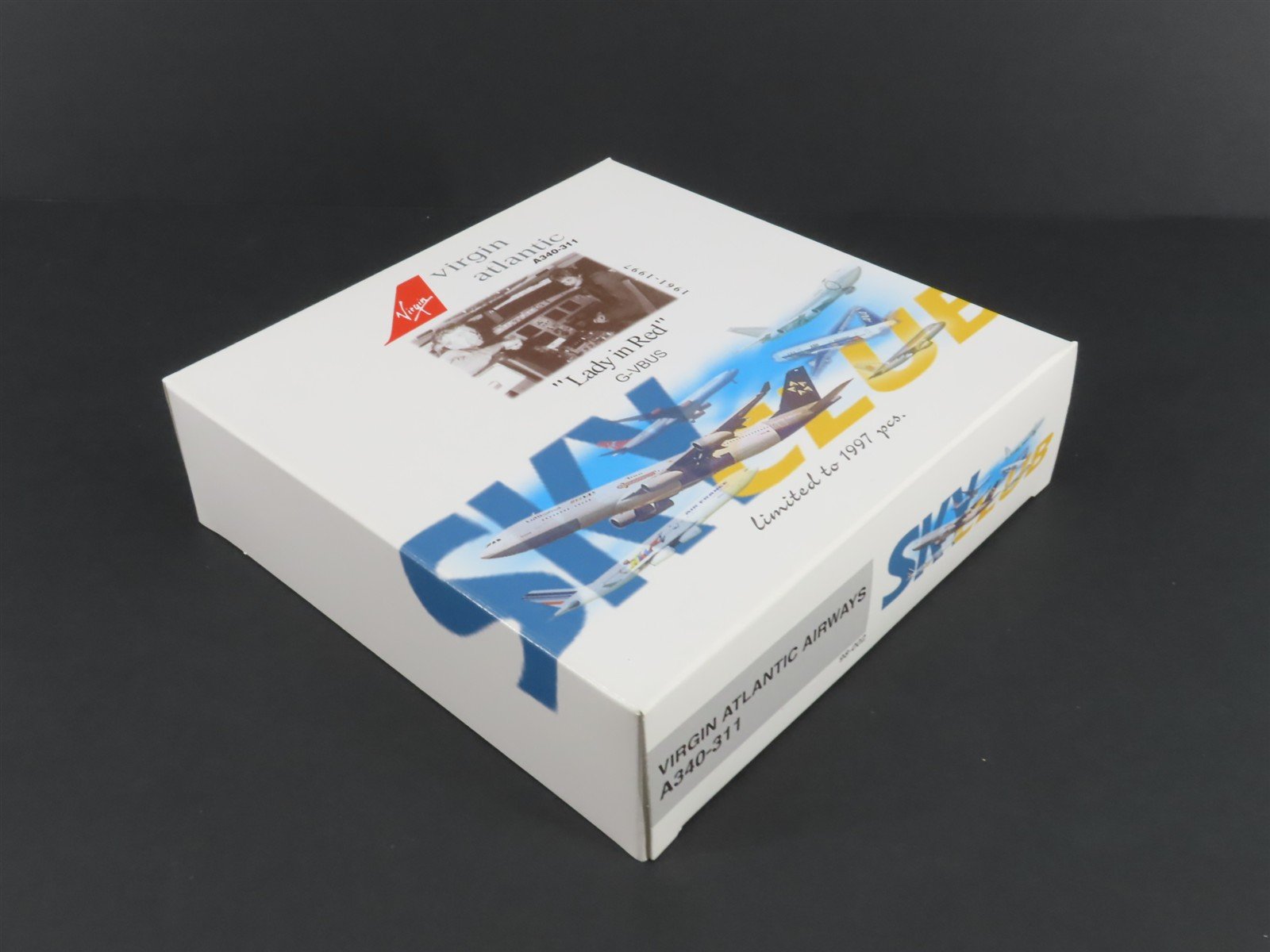 1:400 Sky Club 98-002 Die-Cast Virgin Atlantic Airbus A340-311 Aircraft G-VBUS