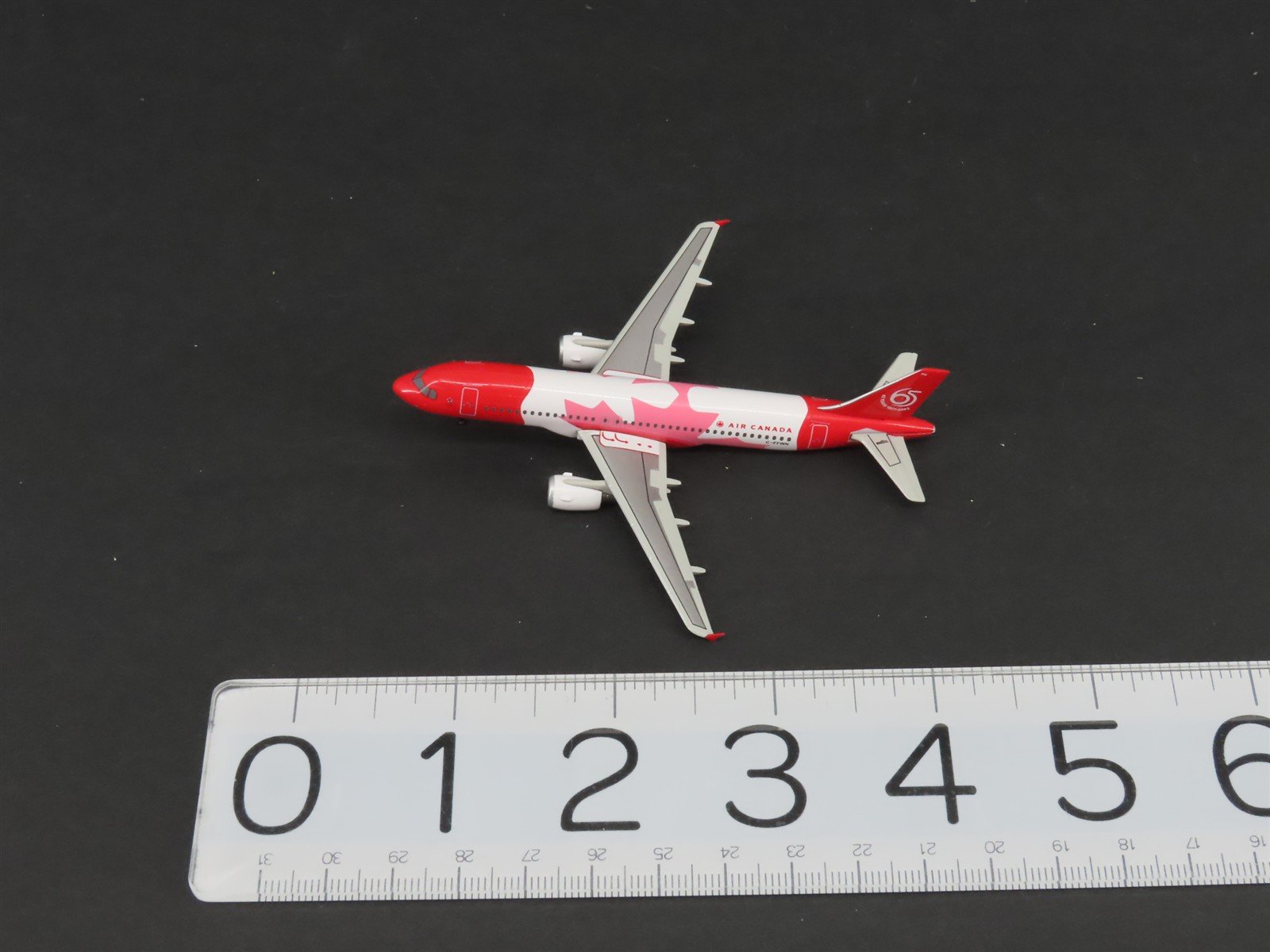 1:400 Dragon Wings 55462-03 Die-Cast Air Canada Airbus A320 Aircraft C-FFWN