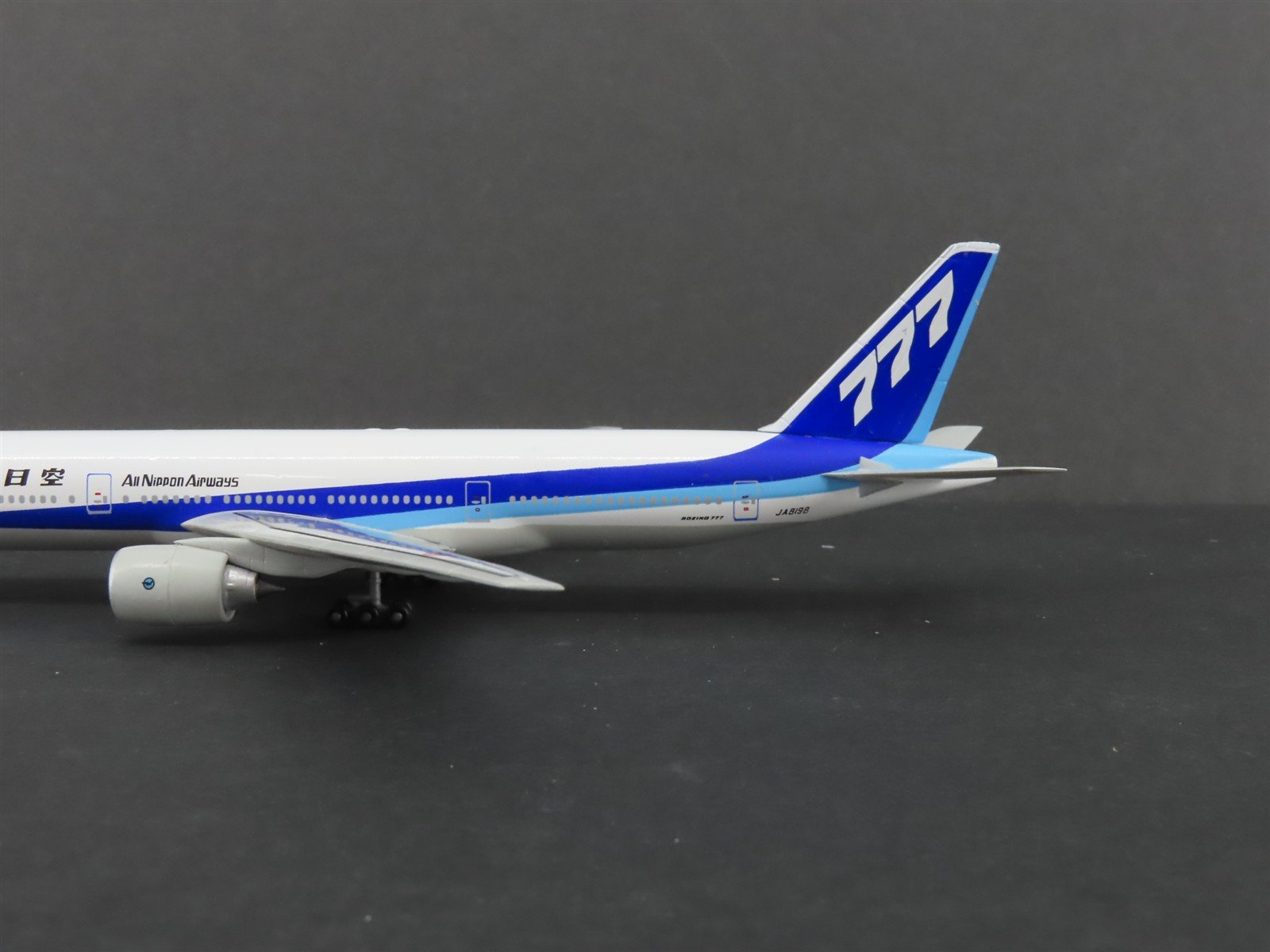 1:400 Scale Jet Air J-007 Die-Cast ANA All Nippon Boeing 777 Aircraft JA8198