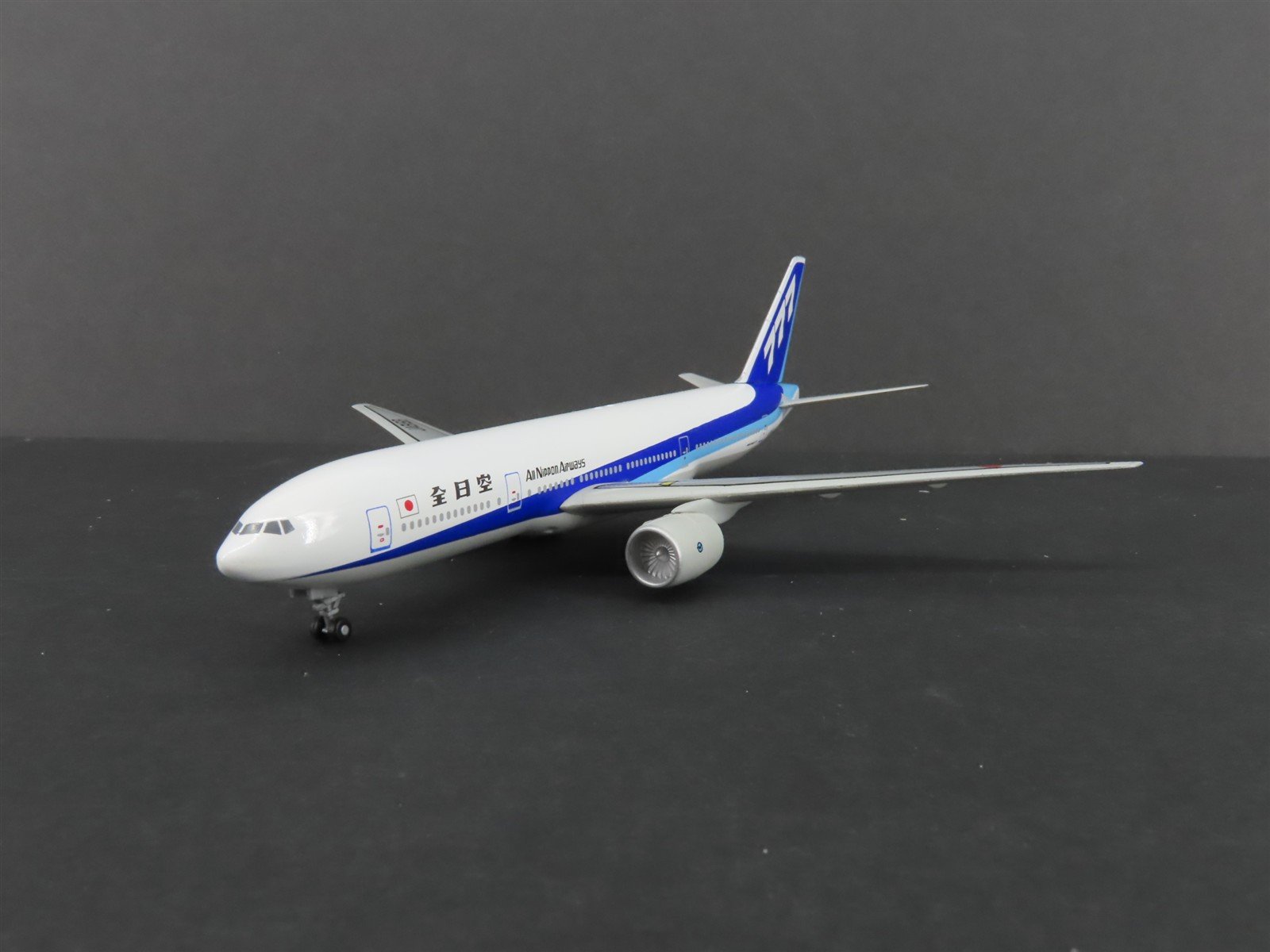 1:400 Scale Jet Air J-007 Die-Cast ANA All Nippon Boeing 777 Aircraft JA8198