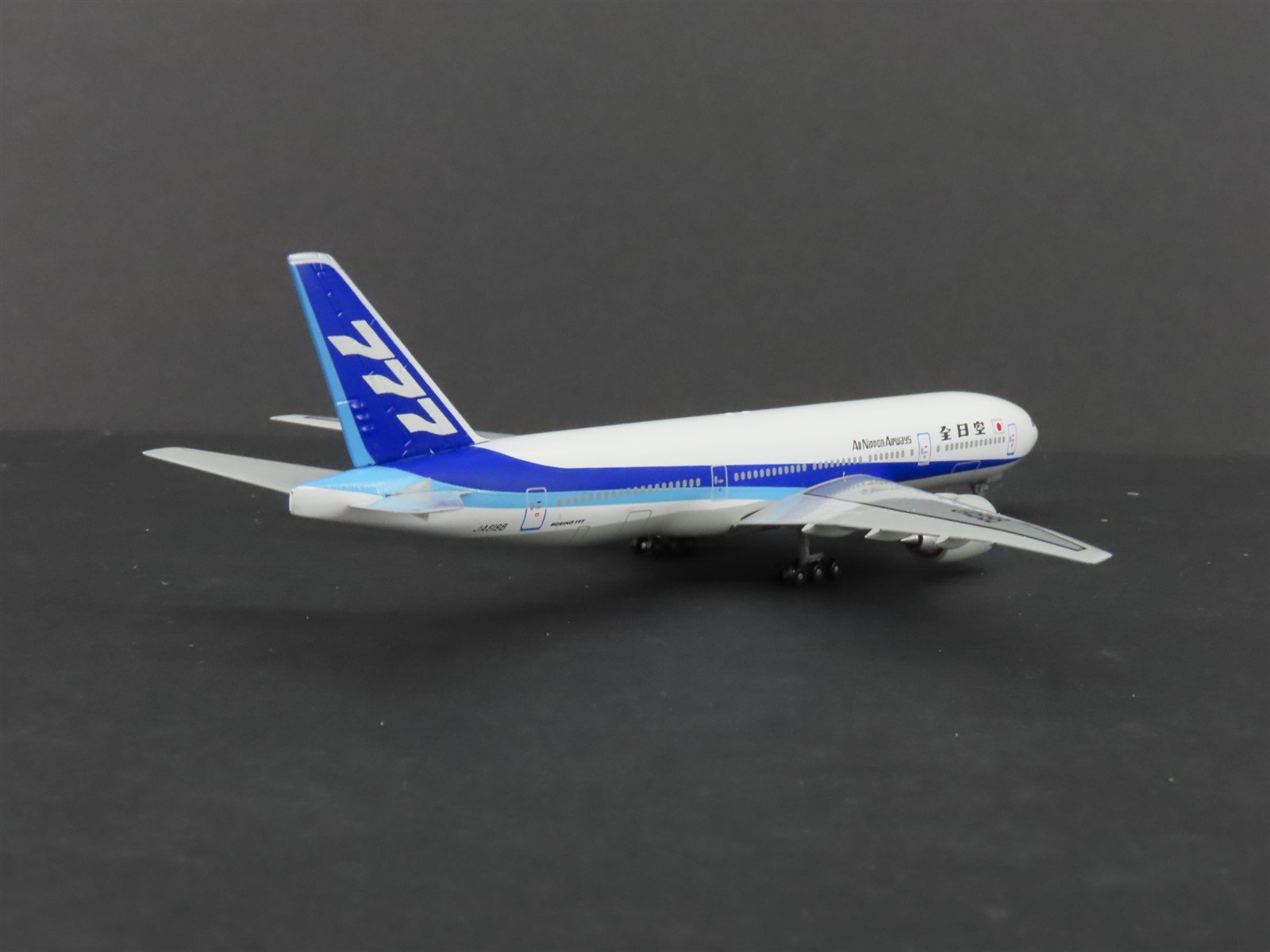 1:400 Scale Jet Air J-007 Die-Cast ANA All Nippon Boeing 777 Aircraft JA8198