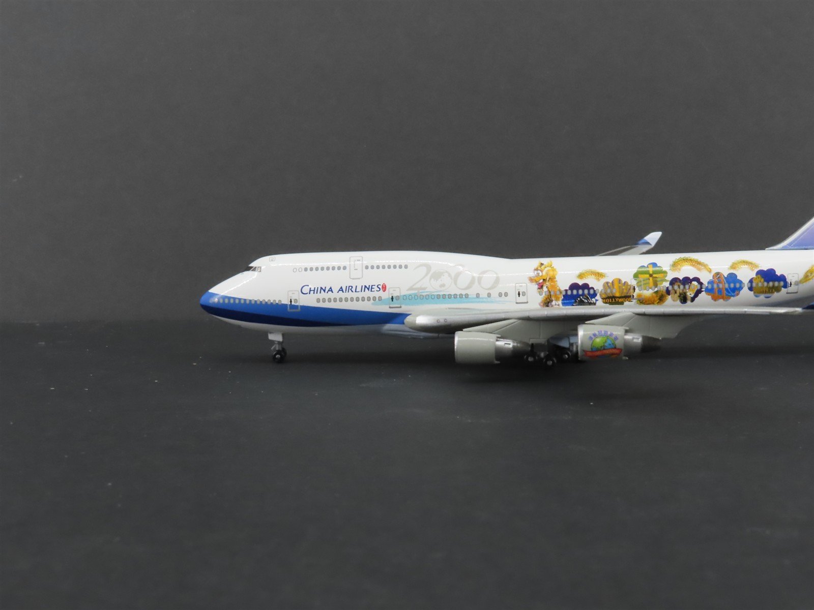 1:400 Dragon Wings Die-Cast China Airlines Millennium Dragon Boeing 747 Aircraft