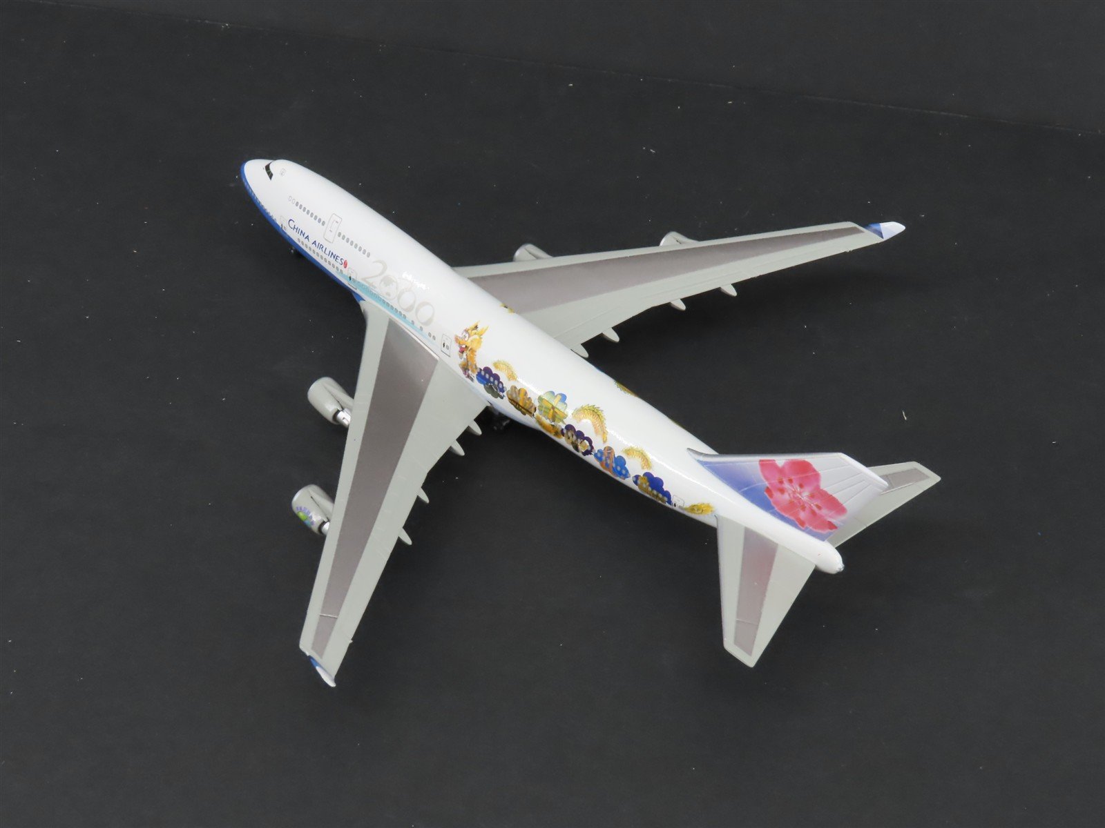 1:400 Dragon Wings Die-Cast China Airlines Millennium Dragon Boeing 747 Aircraft