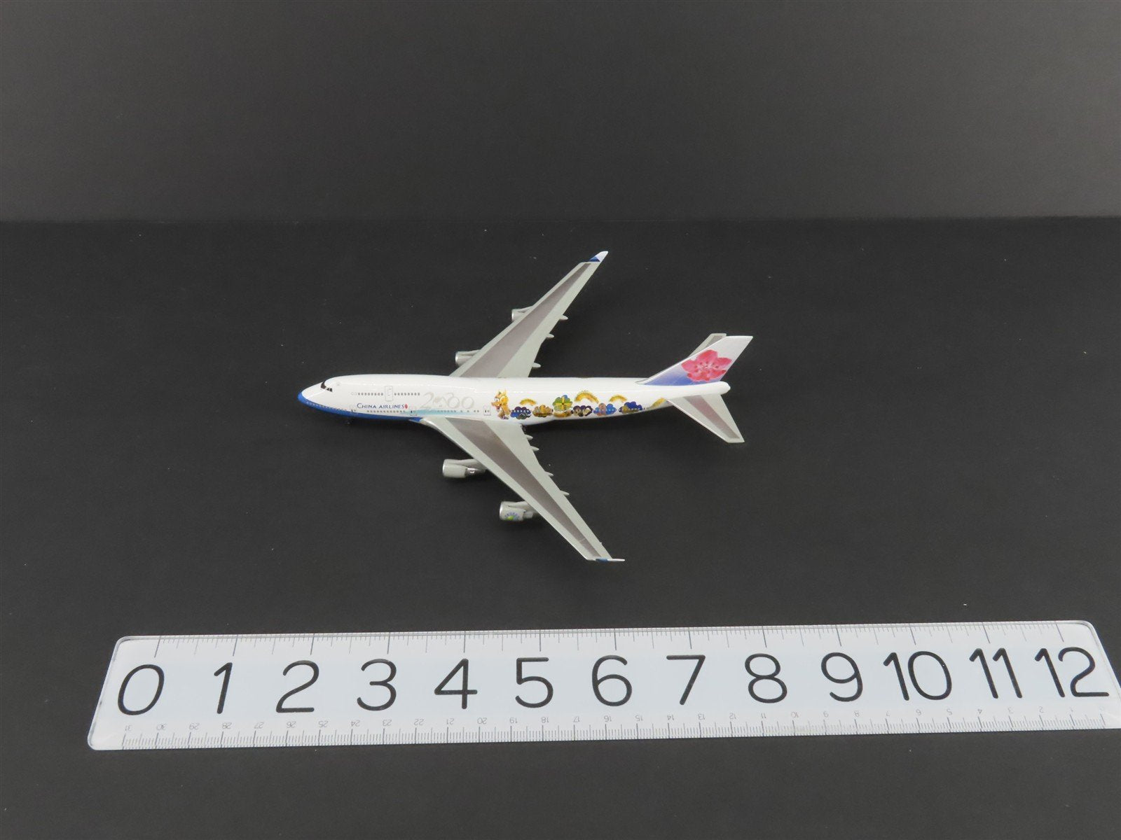1:400 Dragon Wings Die-Cast China Airlines Millennium Dragon Boeing 747 Aircraft