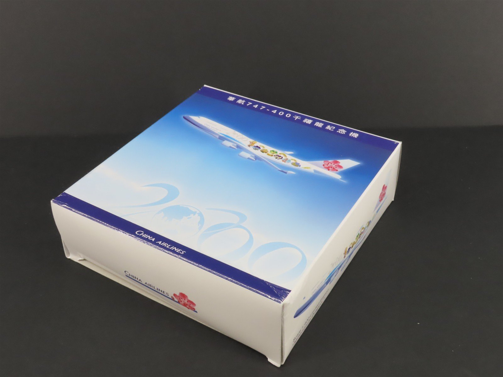 1:400 Dragon Wings Die-Cast China Airlines Millennium Dragon Boeing 747 Aircraft