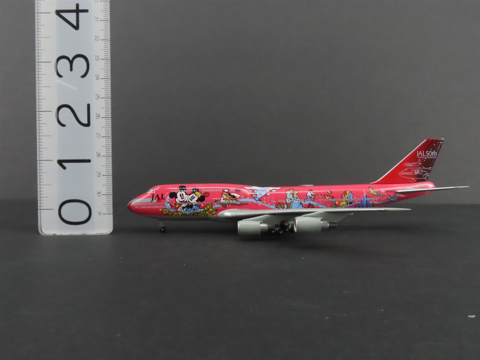 1:400 Scale TOMY Die-Cast JAL Dream Express Boeing 747 Aircraft JA8904 w/ Stand