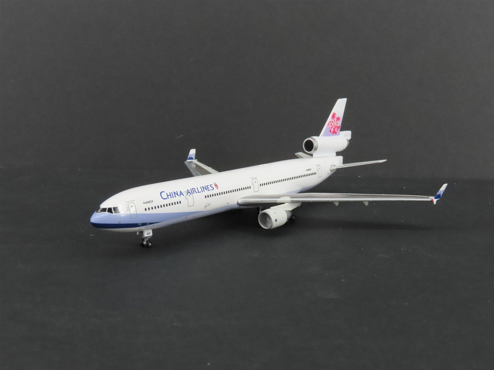 1:400 Airshop Die-Cast China Airlines McDonnell Douglas MD-11 Aircraft N489GX