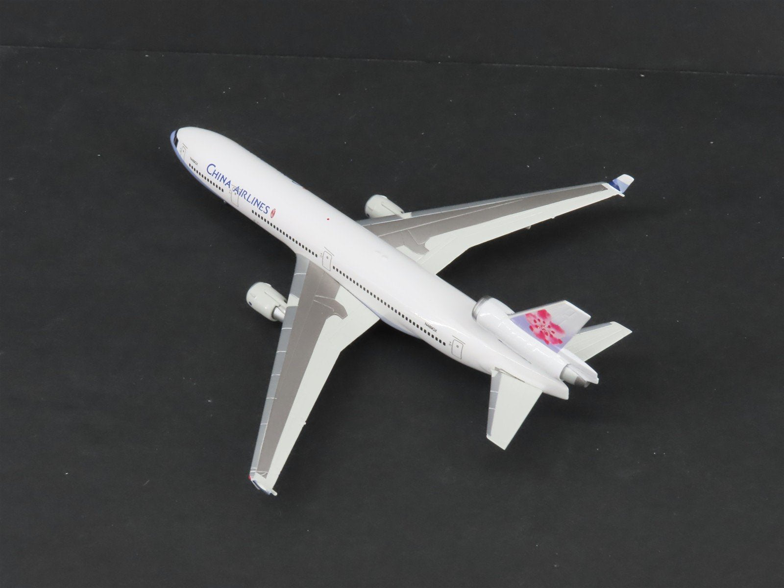 1:400 Airshop Die-Cast China Airlines McDonnell Douglas MD-11 Aircraft N489GX