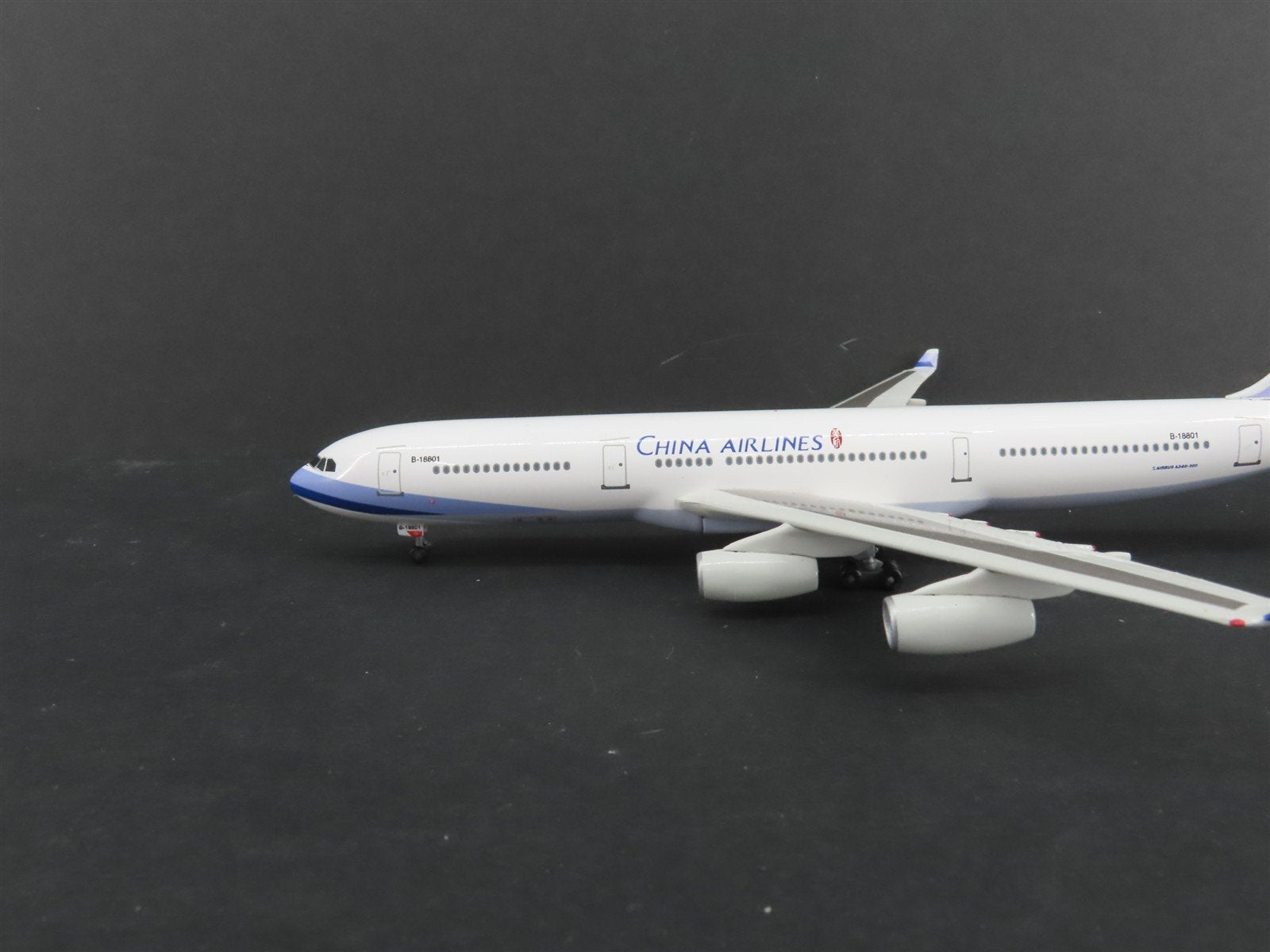 1:400 Scale Airshop Die-Cast China Airlines Airbus A340-300 Aircraft B-18801