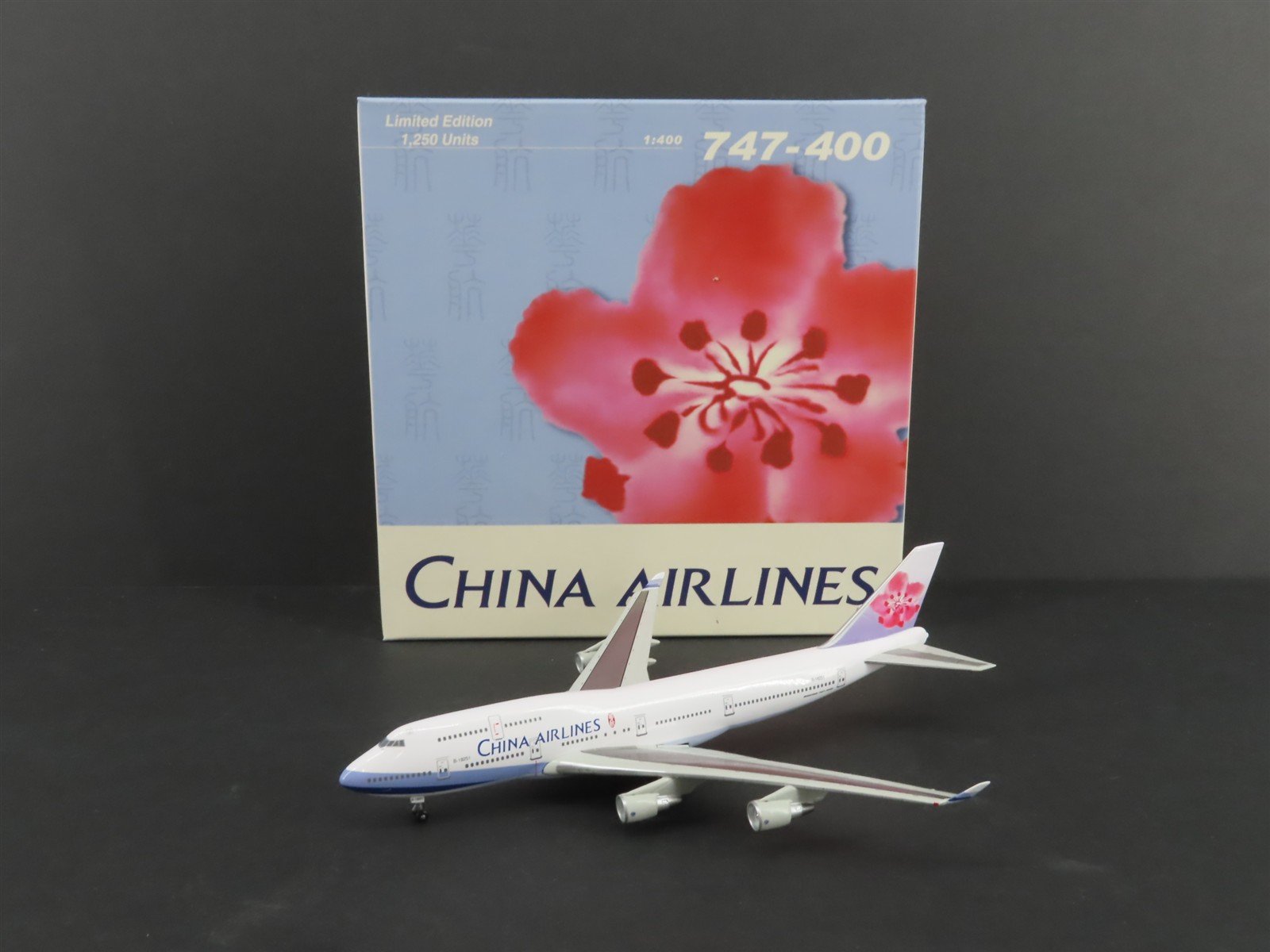 1:400 Scale Airshop Die-Cast China Airlines Boeing 747-400 Aircraft B-18251