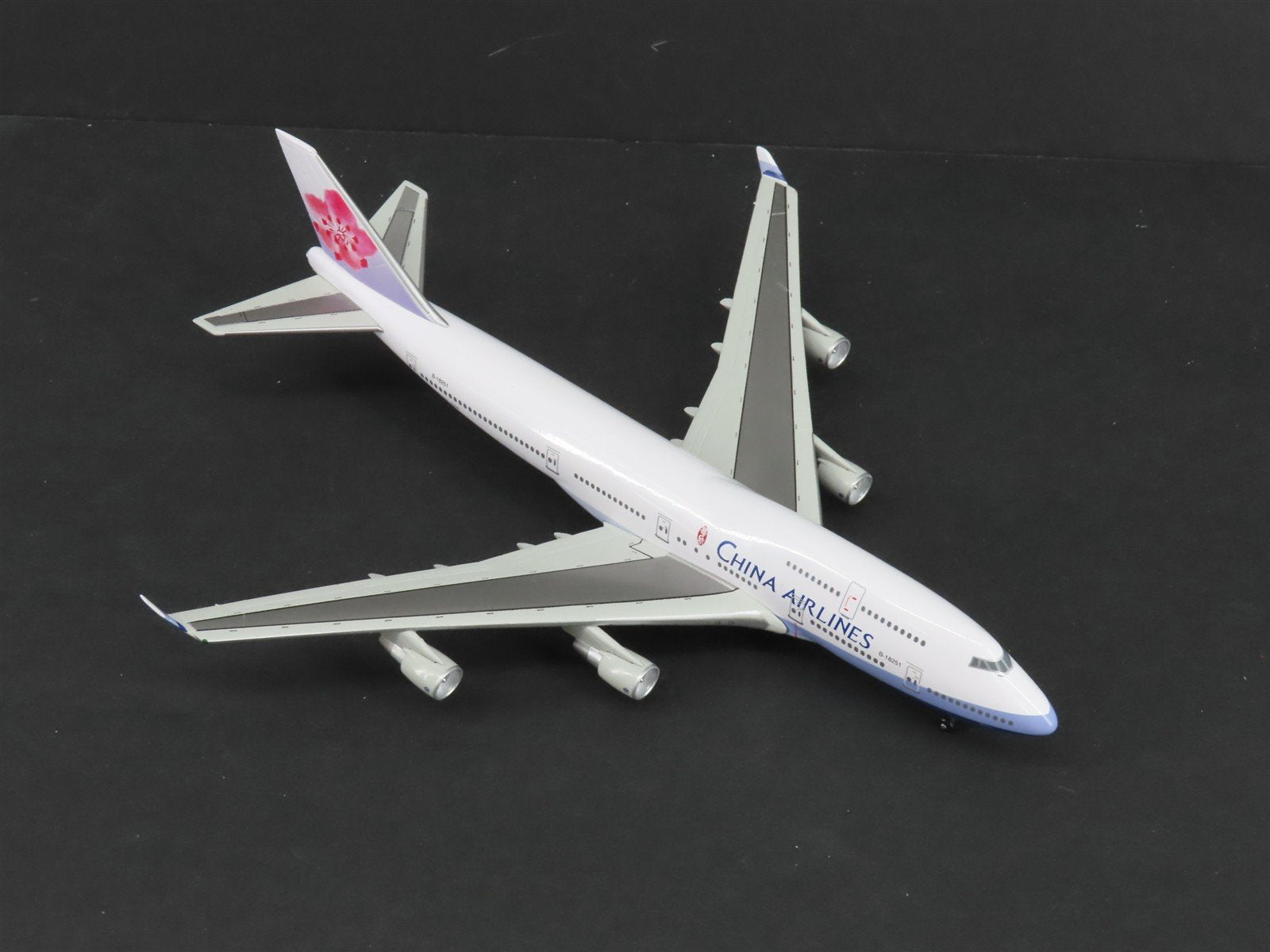 1:400 Scale Airshop Die-Cast China Airlines Boeing 747-400 Aircraft B-18251
