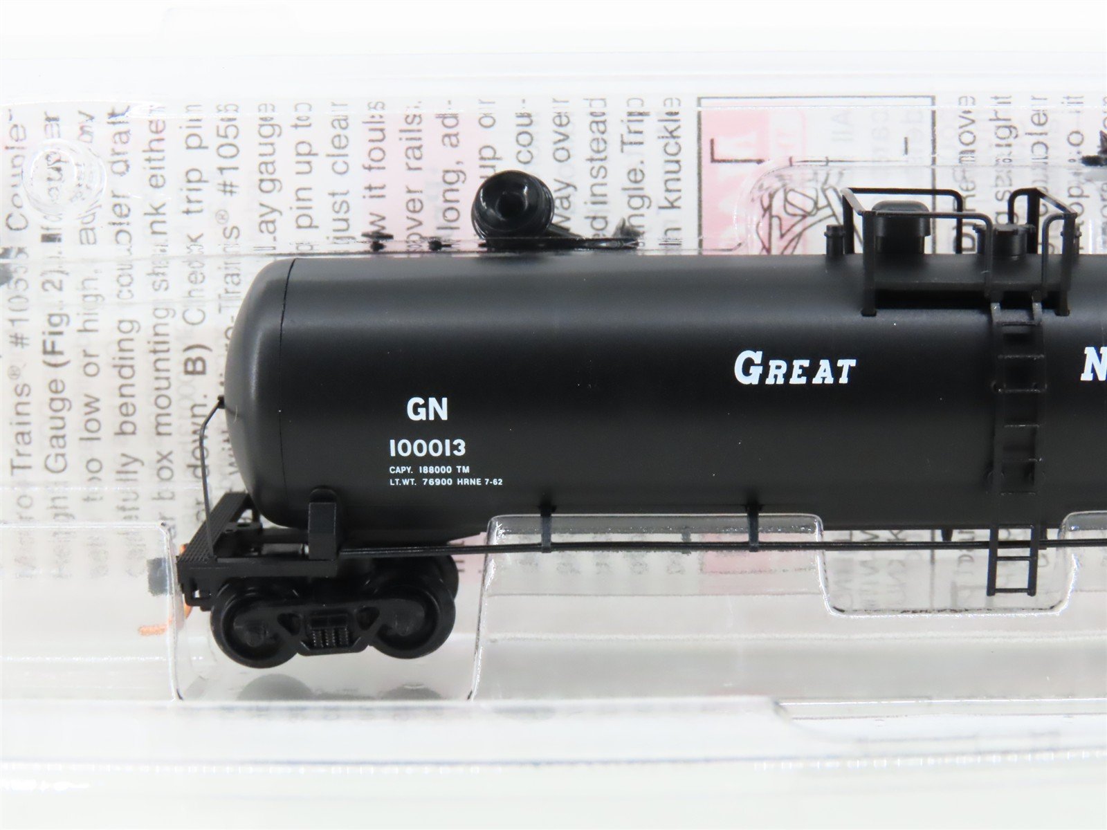 N Scale Micro-Trains MTL 110050 GN Great Northern Railroad 56' Tank Car #100013