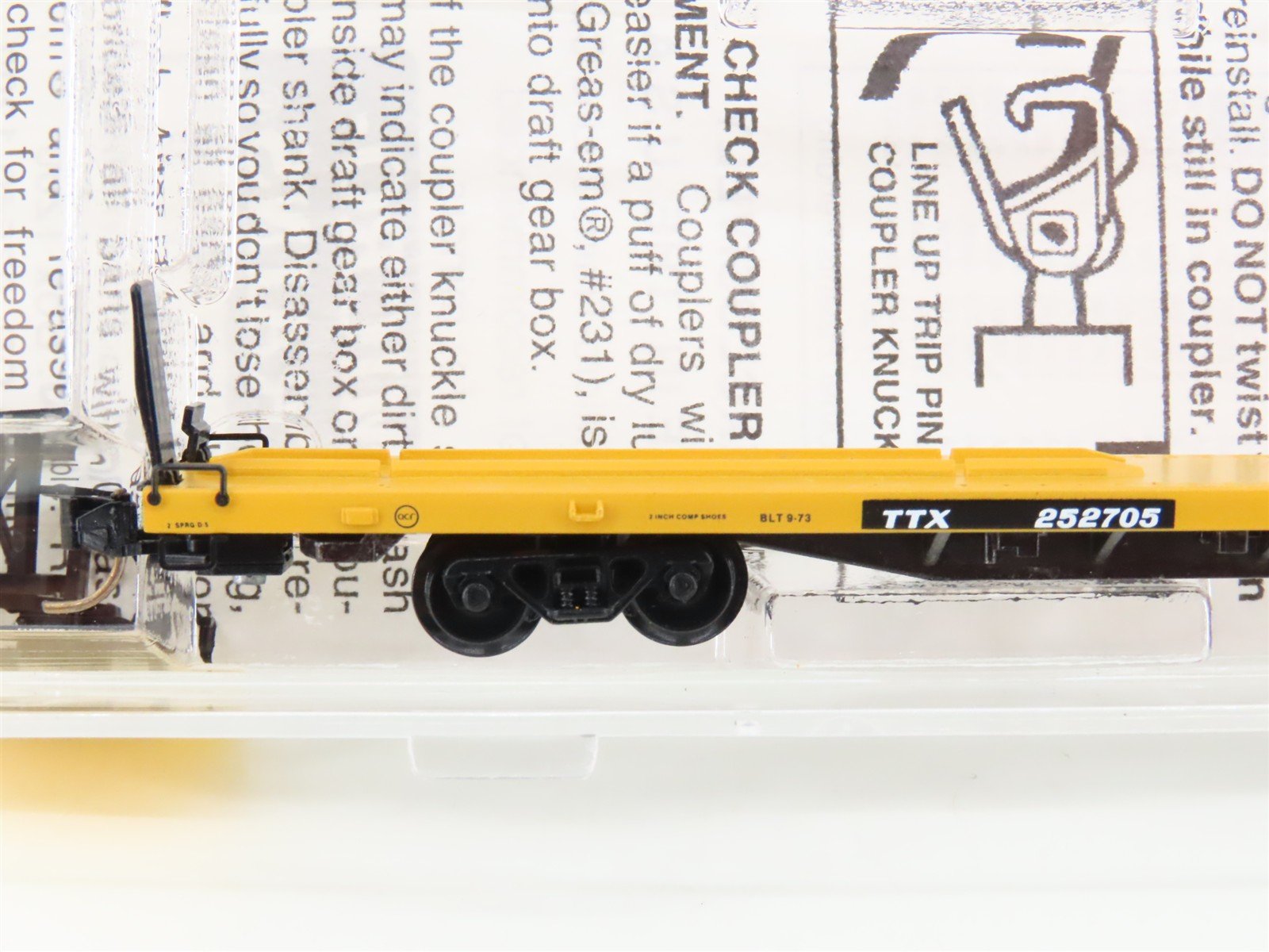 N Micro-Trains MTL 71524 TTX Trailer Train TOFC Flat Car #252705 w/ Trailer