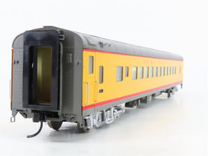 HO Scale Walthers 932-6931 UP Union Pacific Railroad Coach Passenger Car