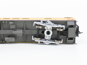HO Scale Walthers 932-6931 UP Union Pacific Railroad Coach Passenger Car