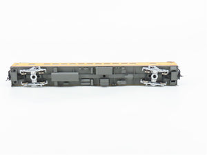 HO Scale Walthers 932-6931 UP Union Pacific Railroad Coach Passenger Car