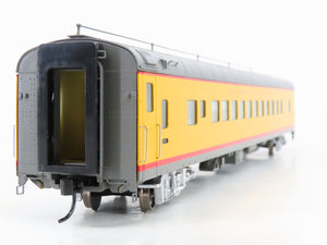 HO Scale Walthers 932-9530 UP Union Pacific Railroad Coach Passenger Car