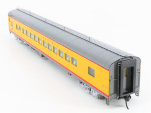 HO Scale Walthers 932-9530 UP Union Pacific Railroad Coach Passenger Car
