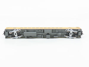 HO Scale Walthers 932-9530 UP Union Pacific Railroad Coach Passenger Car