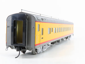 HO Scale Walthers 932-9530 UP Union Pacific Railroad Coach Passenger Car