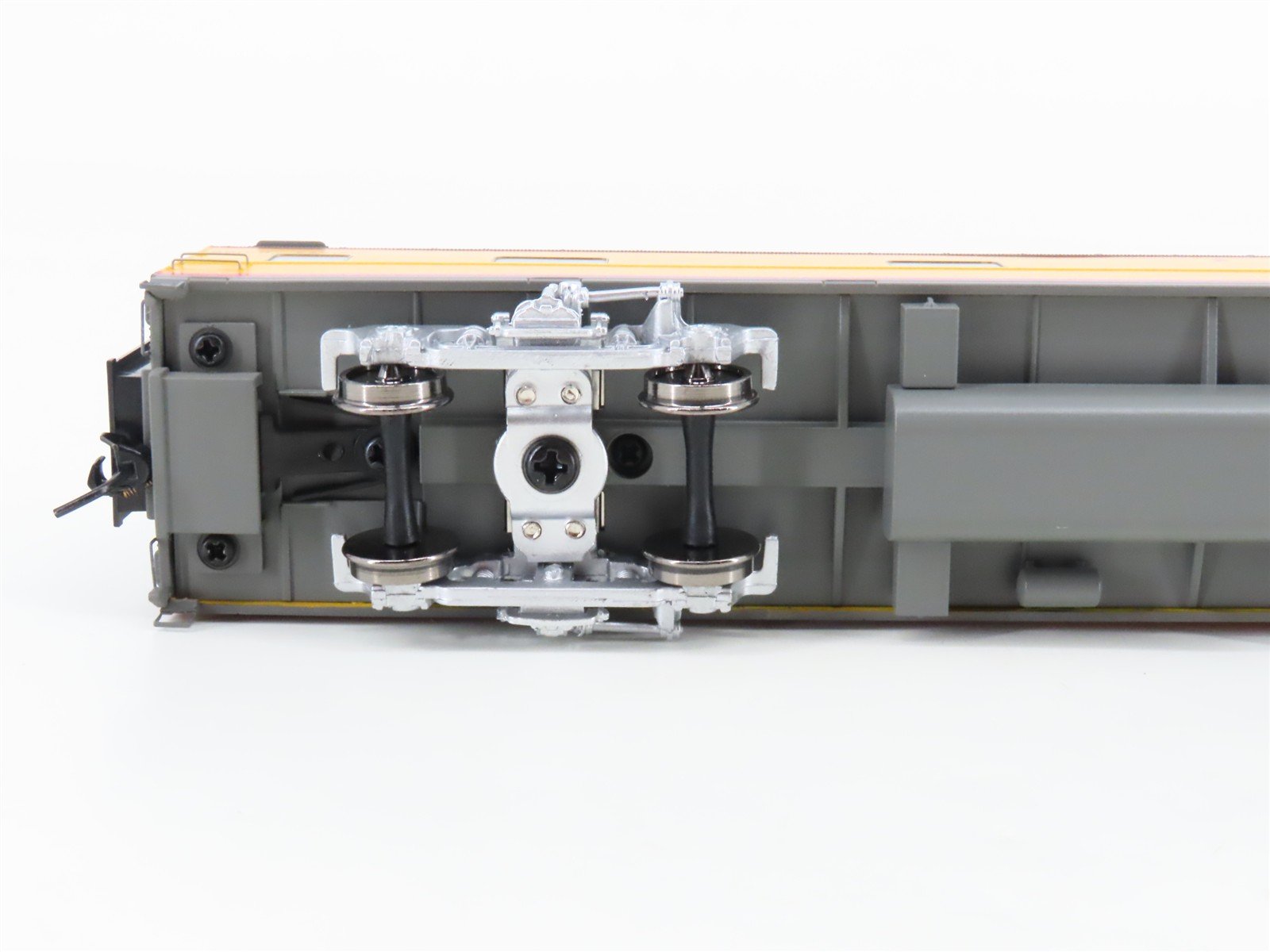 HO Scale Walthers 932-9500 UP Union Pacific Pullman Sleeper Passenger Car