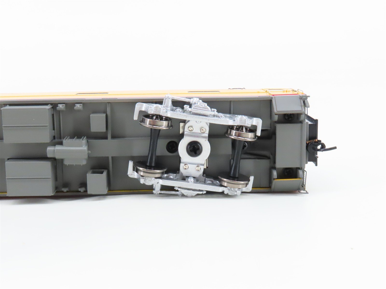 HO Scale Walthers 932-9500 UP Union Pacific Pullman Sleeper Passenger Car