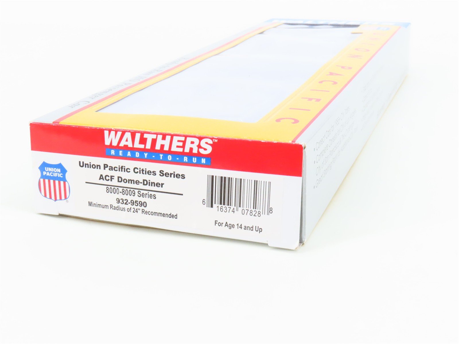 HO Scale Walthers 932-9590 UP Union Pacific Dome-Diner Passenger Car