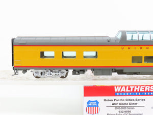 HO Scale Walthers 932-9590 UP Union Pacific Railroad Dome-Diner Passenger Car