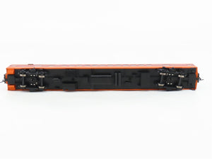 HO Scale Walthers 932-9208 MILW Milwaukee Road Hiawatha Coach Passenger Car