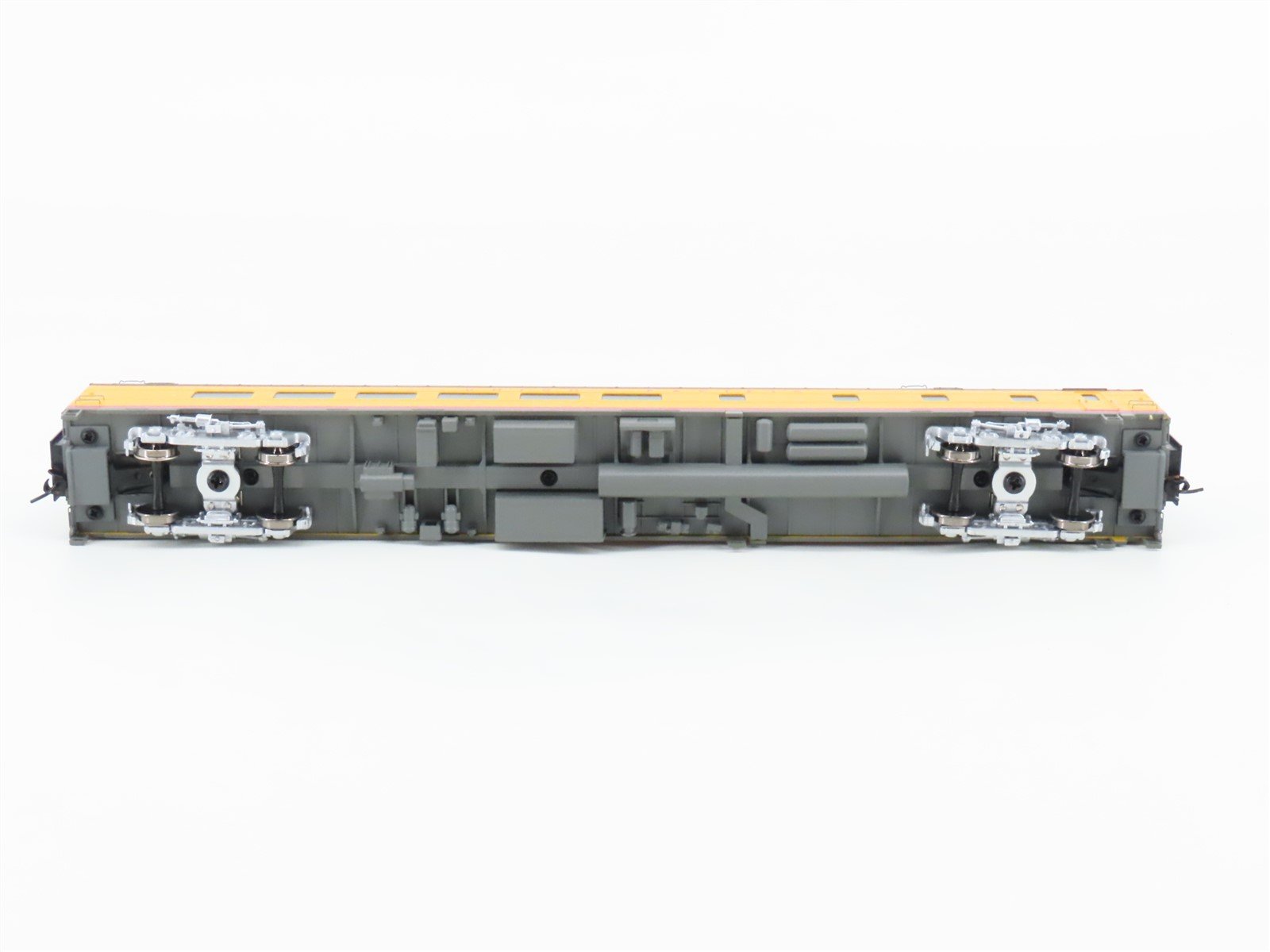 HO Scale Walthers 932-9540 UP Union Pacific Railroad Diner Passenger Car