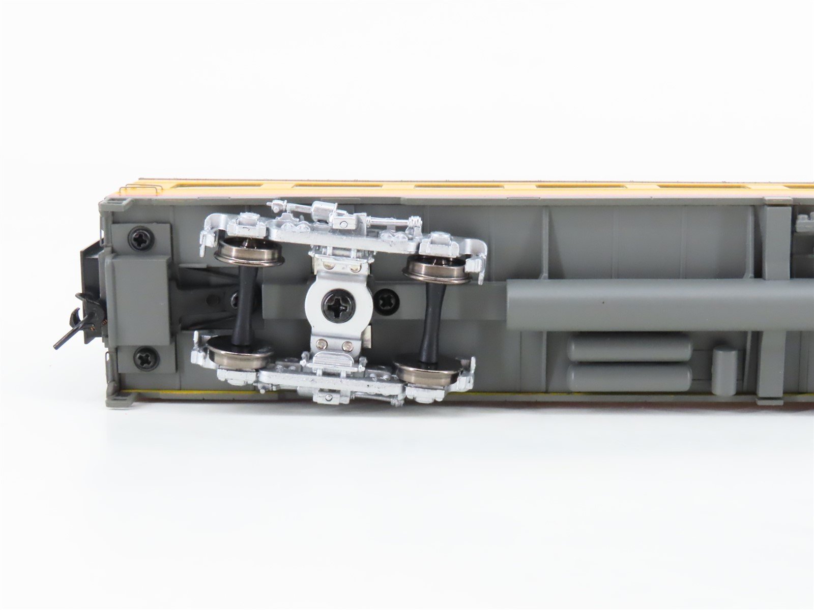 HO Scale Walthers 932-9550 UP Union Pacific CafÃ©-Lounge Passenger Car