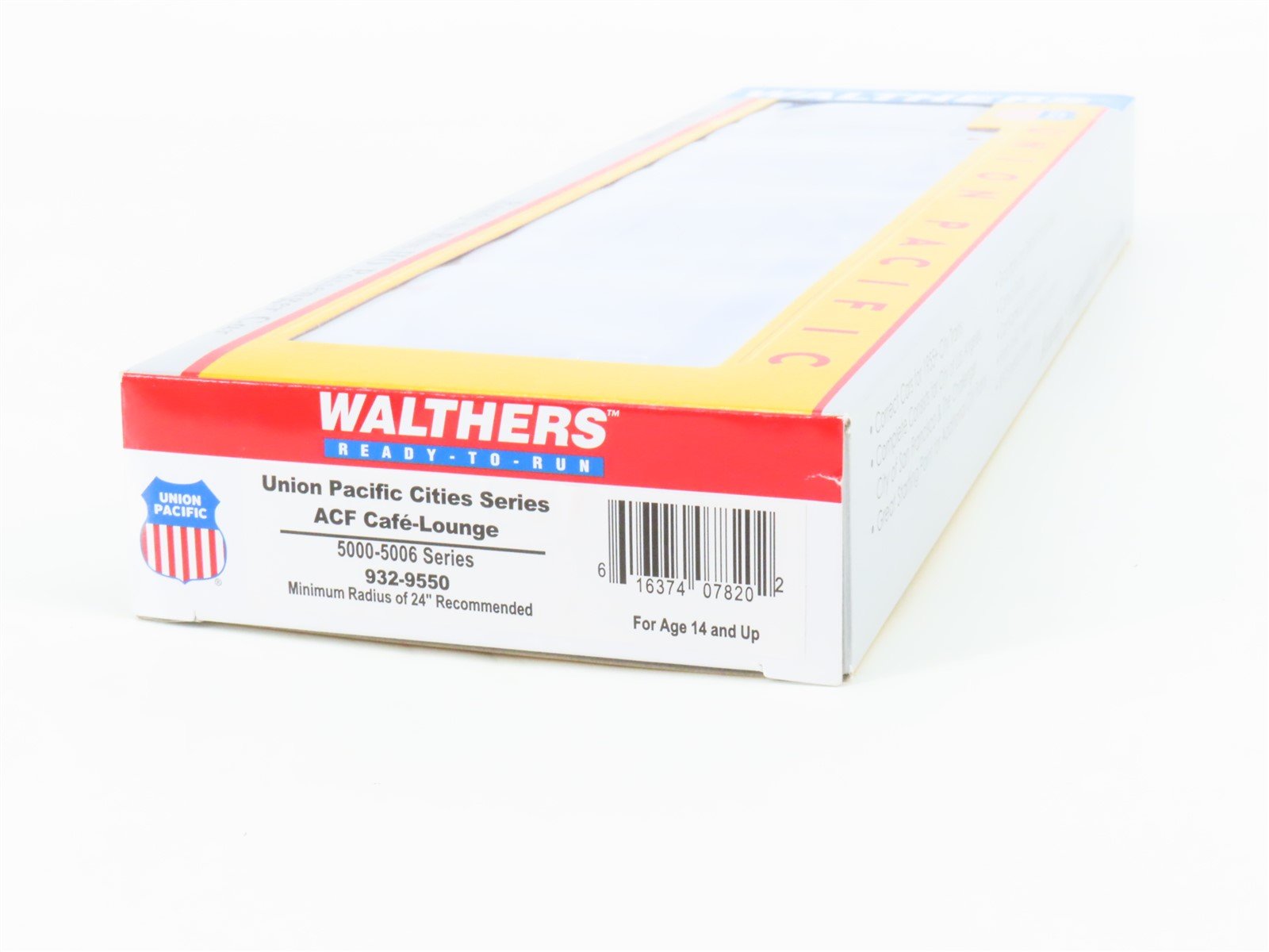 HO Scale Walthers 932-9550 UP Union Pacific Railroad Café-Lounge Passenger Car