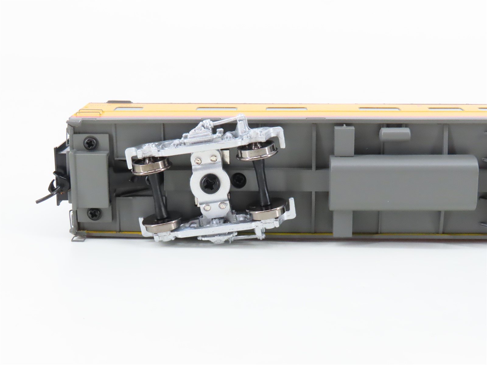 HO Scale Walthers 932-9510 UP Union Pacific Pullman Sleeper Passenger Car