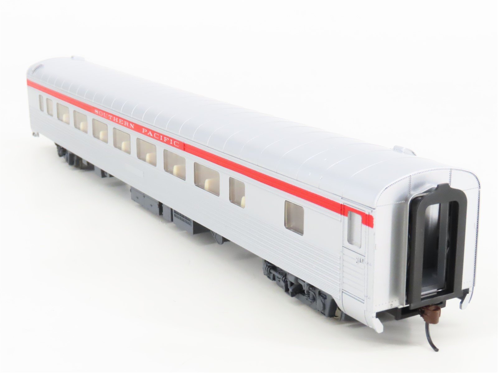 HO Scale Walthers 932-6785 SP Southern Pacific Railroad Coach Passenger Car