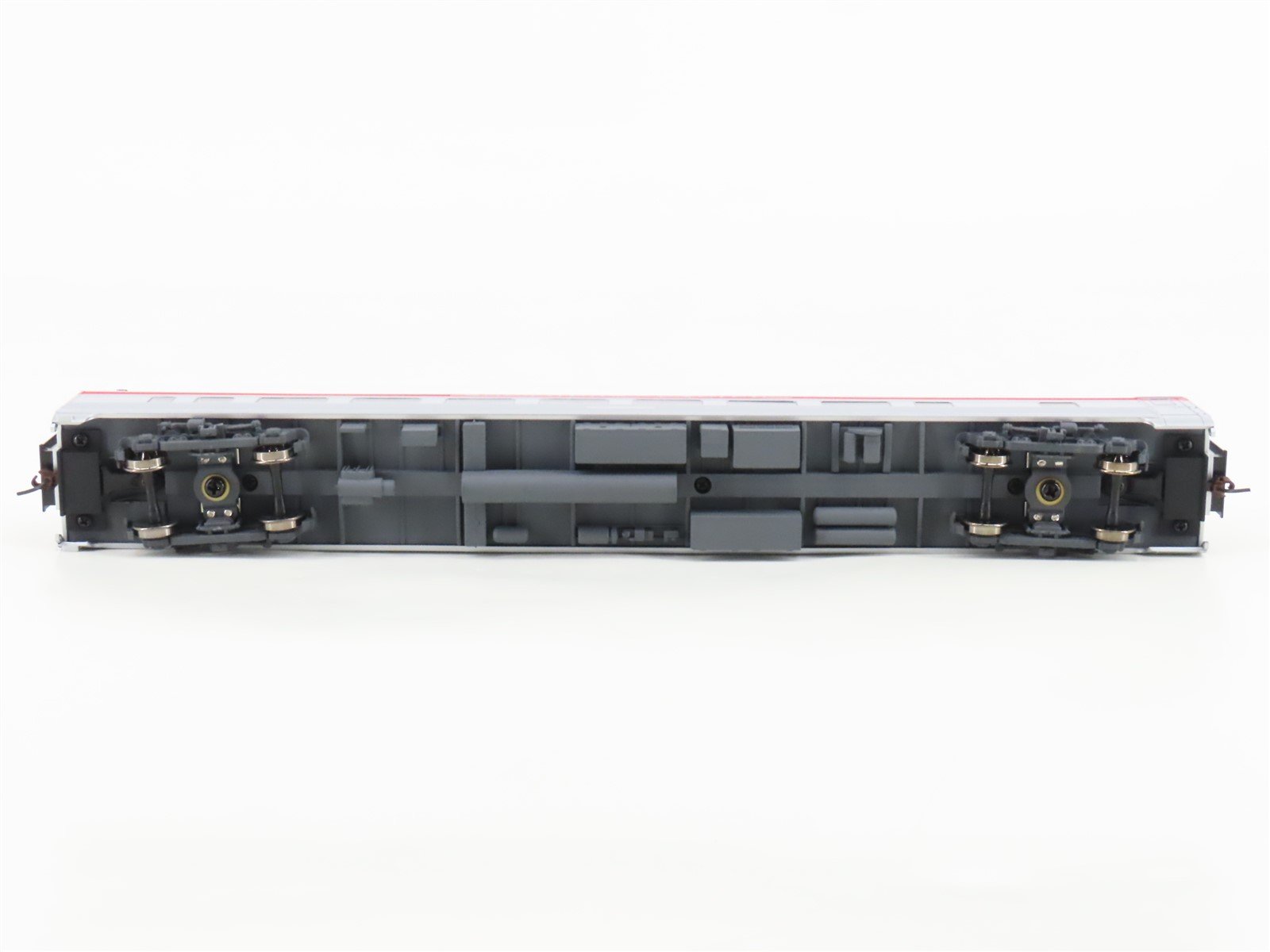HO Scale Walthers 932-6785 SP Southern Pacific Railroad Coach Passenger Car