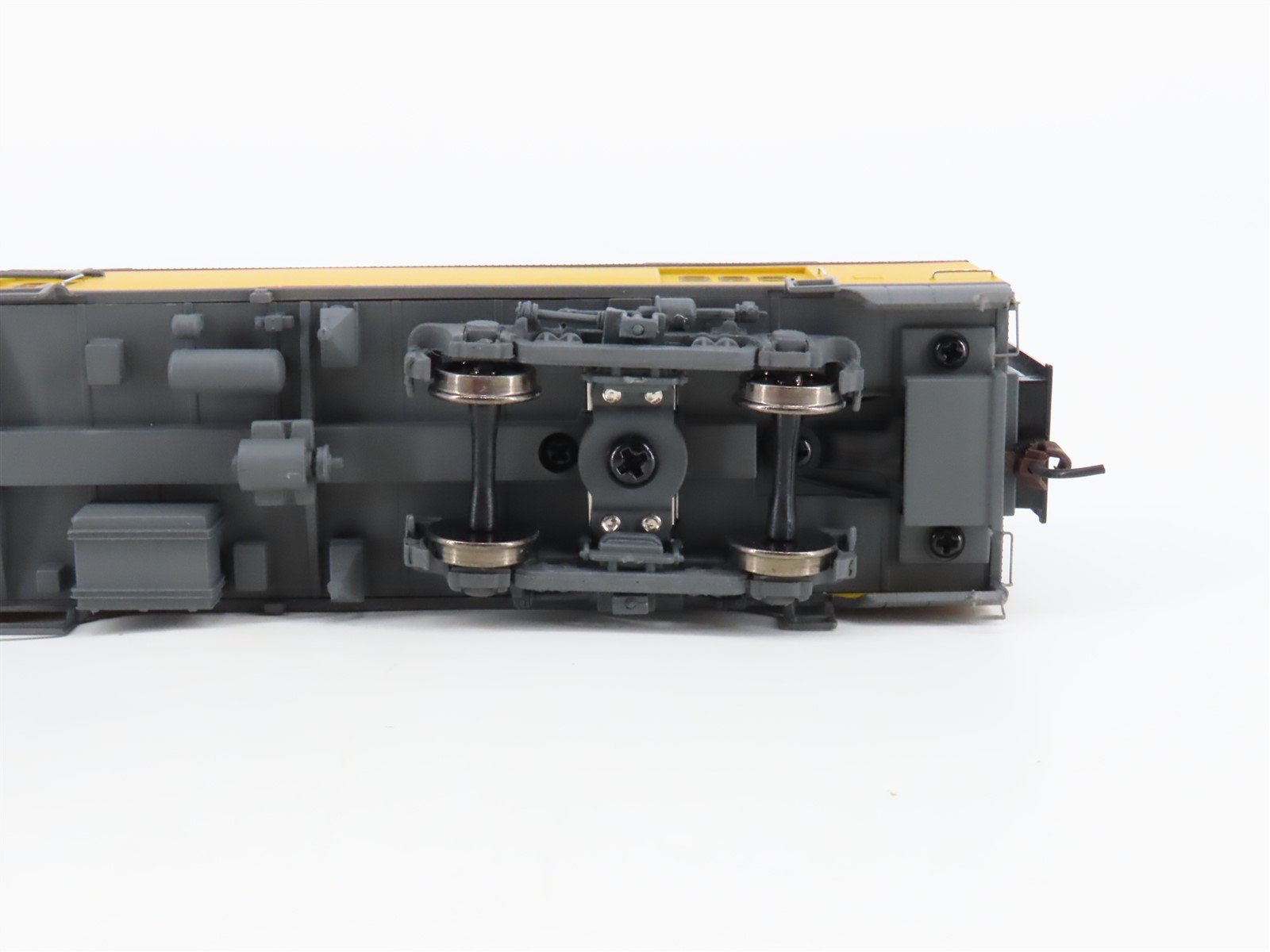 HO Scale Walthers 932-9051 UP Union Pacific Baggage-Mail RPO Passenger Car