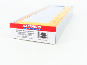 HO Scale Walthers 932-9252 MILW Milwaukee Road Hiawatha Scheme Parlor Passenger