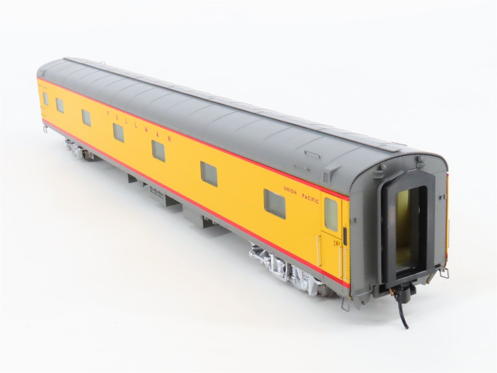 HO Scale Walthers 932-9500 UP Union Pacific Pullman Bedroom Sleeper Passenger