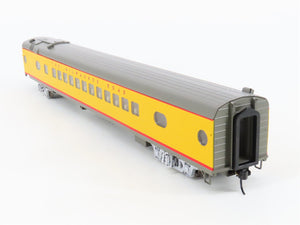 HO Scale Walthers 932-9301 MILW Milwaukee Road Hiawatha Scheme Coach Passenger